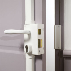 Serrure applique 3 points verticale à fouillot profil européen A2P 73 - BRICARD